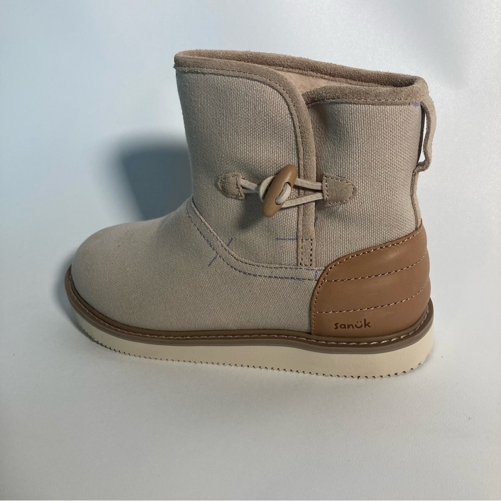 Sanuk Women's Tan Ankle Boots New Never Worn